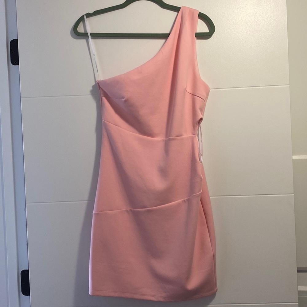 Pink One-Shoulder Body-Con Dress
